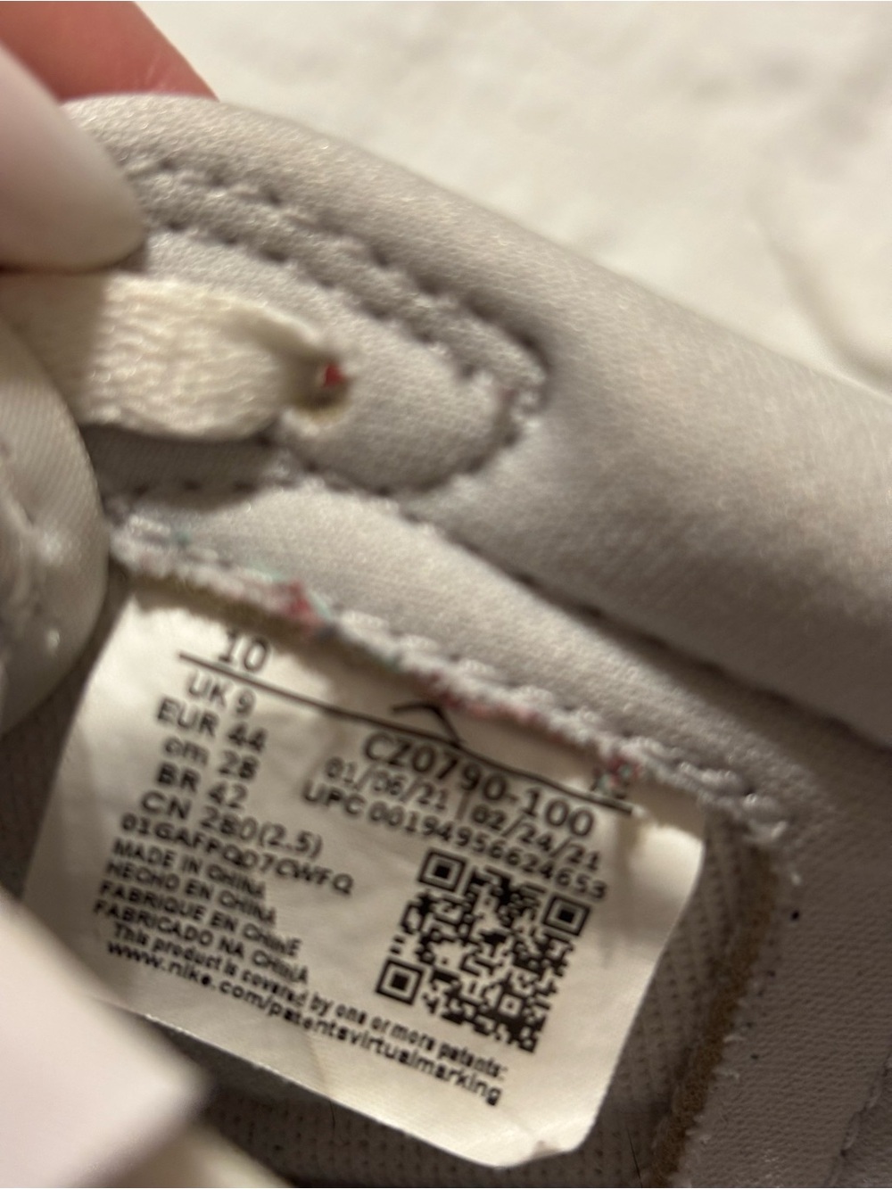 Jordan 1 Retro Low OG 'Neutral Grey' size 10 - Picture 4 of 4
